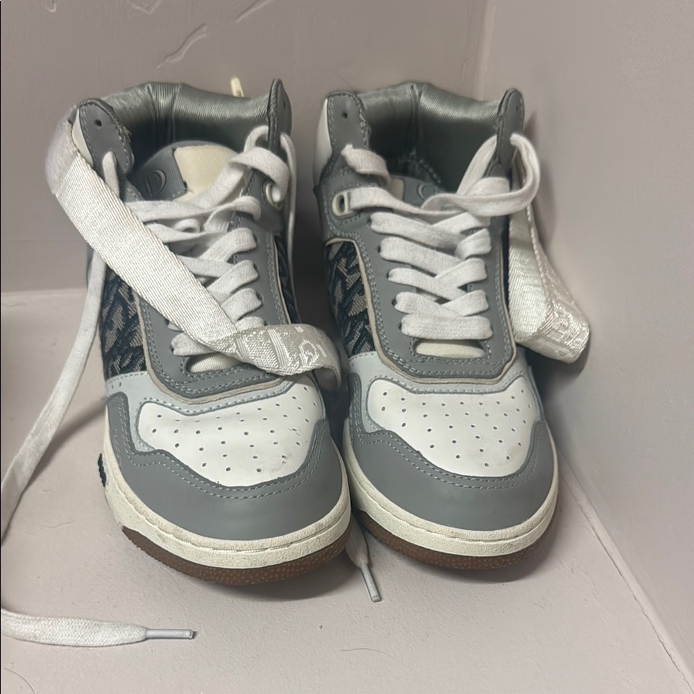 Dior sneakers
